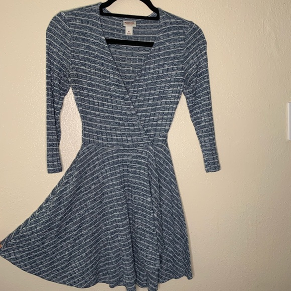 Target Mossimo Long Sleeve Wrap Dress - Picture 5 of 5